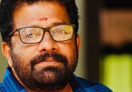 കോഴിക്കോട് ഭരണം പിടിക്കാൻ കോൺഗ്രസ്: സർപ്രൈസ് മേയർ സ്ഥാനാർത്ഥിയായി സംവിധായകൻ VM വിനുവിനെ പരിഗണിക്കുന്നു, പ്രഖ്യാപനം ഉടൻ | Congress