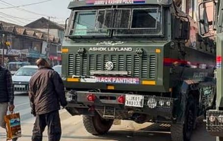 തീവ്രവാദ ബന്ധം: അറസ്റ്റിലായ വനിതാ ഡോക്ടറെ ചോദ്യം ചെയ്യലിനായി ജമ്മു കശ്മീരിലേക്ക് കൊണ്ട് പോയി, സംഘത്തിൽ കൂടുതൽ ഡോക്ടർമാർ എന്ന് വിവരം | Doctor