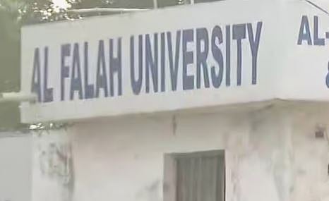 'സ്‌ഫോടനവുമായി ബന്ധമില്ല, രാസവസ്തുക്കളോ മറ്റ് സാമഗ്രികളോ ക്യാമ്പസിൽ സൂക്ഷിച്ചിട്ടില്ല': ഡൽഹി സ്ഫോടനം സംബന്ധിച്ച് പ്രസ്താവനയിറക്കി അൽഫലാ സർവകലാശാല, സ്ഫോടന സമയത്തെ CCTV ദൃശ്യങ്ങൾ പുറത്ത് | Delhi blast