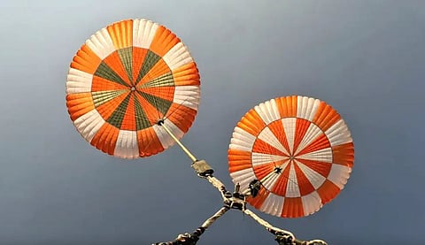 ഗഗൻയാൻ ദൗത്യം: നിർണ്ണായക പാരച്യൂട്ട് പരീക്ഷണം വിജയകരമായി പൂർത്തിയാക്കി ISRO | Gaganyaan