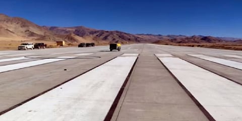 കിഴക്കൻ ലഡാക്കിൽ തന്ത്രപ്രധാന വ്യോമതാവളം പ്രവർത്തന ക്ഷമമാക്കി ഇന്ത്യ: ചൈനീസ് അതിർത്തിയോട് ചേർന്ന ന്യോമ വ്യോമ താവളം ഉദ്ഘാടനം ചെയ്തു | Air base