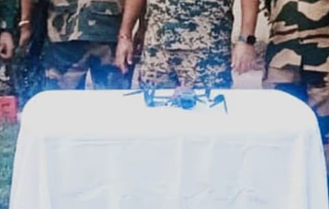 അതിർത്തി കടന്നുള്ള കള്ളക്കടത്ത്: പഞ്ചാബ് അതിർത്തിയിൽ പാക് ഡ്രോണടക്കം പിടികൂടി BSF | Drone