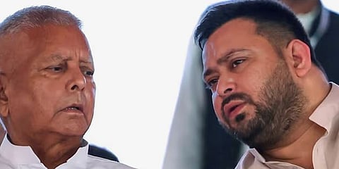 ഉറച്ച സീറ്റായ രാഘോപുരിൽ തേജസ്വിക്ക് അടി പതറുന്നു : BJPക്ക് ലീഡ്; കോൺഗ്രസ് പ്രകടനം ദയനീയം | BJP