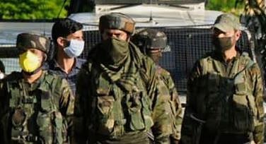 പ്രത്യേക ഇൻ്റലിജൻസ് വിവരം : ജമ്മു കശ്മീരിൽ 2 ഭീകരർ പിടിയിൽ; ആയുധങ്ങളും വെടിക്കോപ്പുകളും പിടിച്ചെടുത്തു | Terrorists