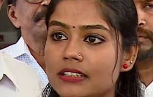 മുട്ടടയിൽ കോൺഗ്രസിന് തിരിച്ചടി: സ്ഥാനാർത്ഥി വൈഷ്ണ സുരേഷിൻ്റെ പേര് വോട്ടർ പട്ടികയിൽ നിന്ന് നീക്കി, ജയിക്കുമെന്ന ട്രെൻഡാണ് CPMൻ്റെ ഭയത്തിന് കാരണമെന്ന് വൈഷ്ണ | Congress