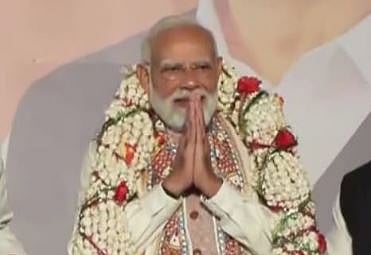 'ഗംഗാ നദി ബിഹാറിൽ നിന്ന് ബംഗാളിലേക്ക് ഒഴുകുന്നത് പോലെ': ബീഹാർ വിജയത്തിന് പിന്നാലെ പ്രധാനമന്ത്രിയുടെ മുന്നറിയിപ്പ് | TMC