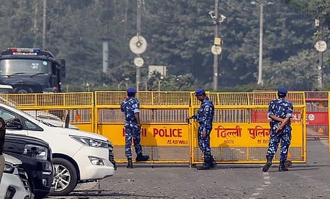 ഡൽഹി സ്ഫോടനം: സ്ഥലത്ത് നിന്ന് വെടിയുണ്ടകളും ഒഴിഞ്ഞ ഷെല്ലുകളും കണ്ടെത്തി, TATP ഉപയോഗിച്ചെന്ന് സൂചന, കാറിൽ 30 കിലോ സ്ഫോടകവസ്തു; ഉമറിന് 20 ലക്ഷം രൂപ ലഭിച്ചതായി കണ്ടെത്തൽ | Delhi blast