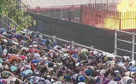 ശബരിമലയിൽ വൃശ്ചികപ്പുലരിയിൽ ഭക്തജന തിരക്ക്: ഇന്ന് കാനന പാതകൾ തുറക്കും | Sabarimala