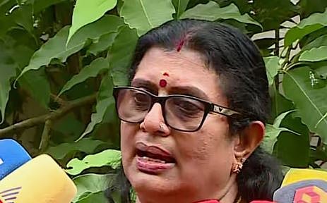 'സ്ഥാനാർഥി പട്ടിക ഏകപക്ഷീയം, ഒറ്റപ്പെടുത്തി ക്രൂശിച്ചു': പ്രമീള ശശിധരൻ, പാലക്കാട് BJPയിൽ പൊട്ടിത്തെറി | BJP