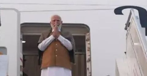 ജി20 ഉച്ചകോടി: പ്രധാനമന്ത്രി നരേന്ദ്ര മോദി ദക്ഷിണാഫ്രിക്കയിലേക്ക് തിരിച്ചു; ഉഭയകക്ഷി ചർച്ചകൾ നടക്കും | G20 Summit