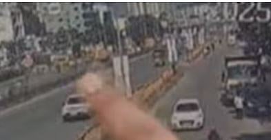 7 മിനിറ്റിൽ 7 കോടി കൊള്ള: ബെംഗളൂരു ATM കവർച്ച പ്രതികൾ രക്ഷപ്പെട്ട കാർ തിരുപ്പതിയിൽ ഉപേക്ഷിച്ച നിലയിൽ | ATM