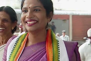 മത്സരിക്കുന്നതിന് നിയമ തടസ്സമില്ലെന്ന് സ്ഥിരീകരണം: അരുണിമ M കുറുപ്പിൻ്റെ സ്ഥാനാർത്ഥിത്വം അംഗീകരിച്ചു | Arunima