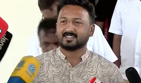 'ഇതൊരു ശരിയായ മാധ്യമ രീതിയാണോ? അത് എൻ്റേതാണോ എന്ന് ചോദിക്കുന്നതിൻ്റെ യുക്തി മനസ്സിലാകുന്നില്ല': രാഹുൽ മാങ്കൂട്ടത്തിൽ, യുവതി 'തെളിവ് സഹിതം' മുഖ്യമന്ത്രിക്ക് പരാതി നൽകിയേക്കും | Rahul Mamkootathil