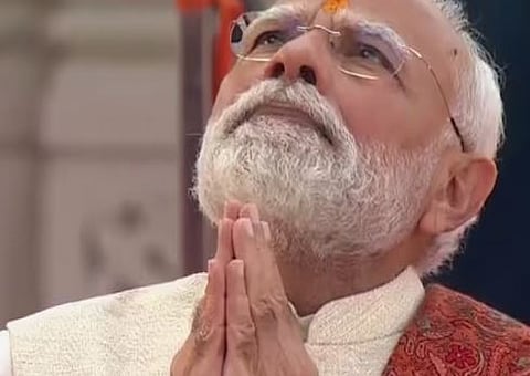 'ഹിന്ദു മൂല്യങ്ങളുടെ പ്രതീകം, പതിറ്റാണ്ടുകളുടെ മുറിവാണ് ഉണങ്ങുന്നത്': അയോധ്യയിൽ രാമക്ഷേത്ര നിർമ്മാണം പൂർത്തിയായി, 191 അടി ഉയരത്തിൽ പതാക ഉയർത്തി പ്രധാനമന്ത്രി നരേന്ദ്ര മോദി | Ram temple