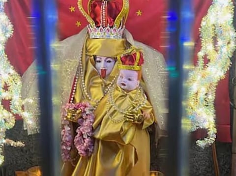 കാളീ വിഗ്രഹത്തിന് മാറ്റം വരുത്തി മാതാവിൻ്റെ രൂപത്തിലാക്കി, കയ്യിൽ ഉണ്ണിയേശു: മുംബൈയിൽ ക്ഷേത്ര പൂജാരി അറസ്റ്റിൽ | Goddess