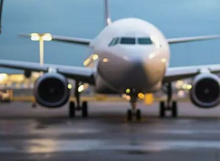 ക്രിസ്മസ് - പുതുവത്സര സീസൺ: വിമാന ടിക്കറ്റ് നിരക്ക് കുതിച്ചുയരുന്നു, മലയാളികൾക്ക് കനത്ത തിരിച്ചടി | Christmas