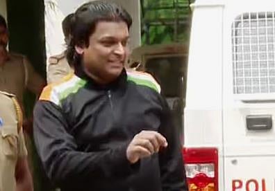 'രാഹുൽ മാങ്കൂട്ടത്തിലിന് അനുകൂലമായ വീഡിയോ ചെയ്യുന്നത് നിർത്താനാകില്ല': രാഹുൽ ഈശ്വർ, മുൻകൂർ ജാമ്യാപേക്ഷ നൽകി സന്ദീപ് വാര്യർ | Rahul Mamkootathil