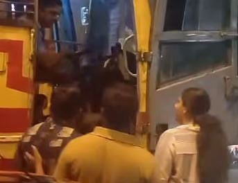 KSRTC bus blocking case, Court notice to Arya Rajendran and Sachin Dev MLA