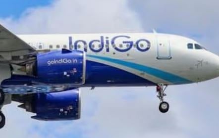 മദീനയിൽ നിന്നുള്ള ഇൻഡിഗോ വിമാനം അഹമ്മദാബാദിൽ അടിയന്തരമായി ഇറക്കി | IndiGo