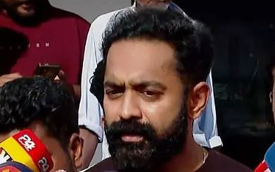 'കോടതി വിധിയെ മാനിക്കുന്നു, അതിജീവിതയ്ക്ക് നീതി ലഭിക്കണം എന്നാണ് ആഗ്രഹം': വോട്ട് ചെയ്യാനെത്തി നടൻ ആസിഫ് അലി | Asif Ali