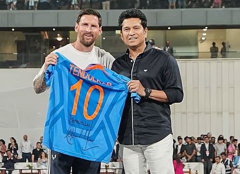 ക്രിക്കറ്റിൻ്റെ ദൈവവും ഫുട്ബോളിൻ്റെ മിശിഹായും ഒരേ വേദിയിൽ !: കായിക ലോകത്തിന് അവിസ്മരണീയ നിമിഷം | Messi