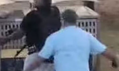 സിഡ്‌നി ഭീകരാക്രമണത്തിലെ 'ഹീറോ'യെ തിരിച്ചറിഞ്ഞു: അക്രമിയെ ധീരമായി നേരിട്ടത് അഹമ്മദ് അൽ അഹമ്മദ് | Terror attack