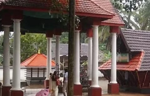 ദക്ഷിണ മൂകാംബിക ക്ഷേത്രത്തിൽ ശ്രീകോവിലിൽ കയറാൻ ദമ്പതിമാരുടെ ശ്രമം: ശുദ്ധി കലശം നടത്തും | Temple