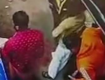 വാണിയംകുളത്ത് പെട്രോൾ പമ്പിന് തീയിടാൻ ശ്രമിച്ച 2 പേർ അറസ്റ്റിൽ | Petrol pump