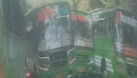 മത്സരയോട്ടം: മാനാഞ്ചിറയിൽ യാത്രക്കാരുടെ ജീവൻ പന്താടിയ സ്വകാര്യ ബസ് ഡ്രൈവർ ജയിലിൽ | Private bus