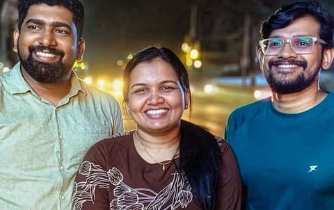 'ദൈവത്തിൻ്റെ കയ്യൊപ്പ് പതിഞ്ഞ പ്രവൃത്തിയാണ്, എത്ര നന്ദി പറഞ്ഞാലും മതിയാകില്ല': നടുറോഡിലെ ശസ്ത്രക്രിയയിൽ ഡോക്ടർമാരെ അഭിനന്ദിച്ച് VD സതീശൻ | Doctors