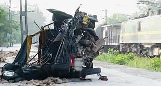 വന്ദേഭാരത് ഓട്ടോയിലിടിച്ച സംഭവം: അന്വേഷണം ആരംഭിച്ച് റെയിൽവേ, ഓട്ടോ ഡ്രൈവർ കസ്റ്റഡിയിൽ | Railway