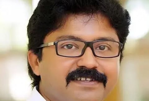 എൽദോസ് കുന്നപ്പിള്ളിയുടെ MLA ഓഫീസ് 'പൂട്ടിച്ച്' കെട്ടിടം ഉടമ | Eldhose Kunnappilly