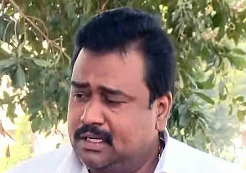 'നിരപരാധിയാണ്, സ്വർണ്ണക്കൊള്ളയുമായി ബന്ധമില്ല, വേട്ടയാടരുത്': വികാരാധീനനായി ഡി മണി; ശബരിമല സ്വർണ്ണക്കൊള്ള കേസിലെ ദുരൂഹത തേടി SIT | Sabarimala