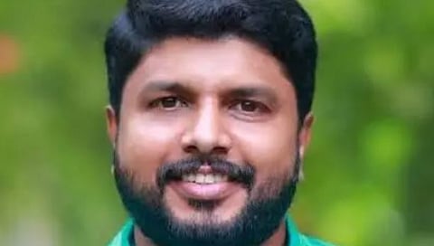 'കൈപ്പത്തി താമരയായി, സൂക്ഷിച്ചാൽ ദുഖിക്കേണ്ട': മറ്റത്തൂർ വിഷയത്തിൽ വി വസീഫ് | Mattathur issue
