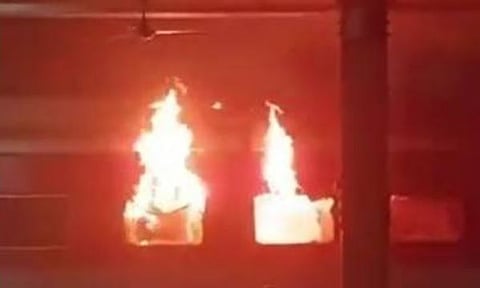 ടാറ്റാനഗർ - എറണാകുളം എക്സ്‌പ്രസിന് തീപിടിച്ചു: 2 എസി കോച്ചുകൾ കത്തി നശിച്ചു; ഒരാൾ മരിച്ചു | Fire