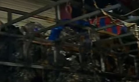 കൊച്ചി ബ്രോഡ്‌വേയിൽ വൻ തീപിടിത്തം: 12 കടകൾ കത്തിനശിച്ചു; വൻ നാശ നഷ്ടം | Fire