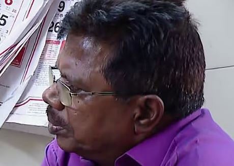 'സഖാവ് പറഞ്ഞു, ഞാൻ ഒപ്പിട്ടു': ശബരിമല സ്വർണ്ണക്കൊള്ള കേസിൽ വിജയകുമാറിൻ്റെ മൊഴി, ഡി മണിയെ SIT ഇന്ന് ചോദ്യം ചെയ്യും; അന്വേഷണ പുരോഗതി റിപ്പോർട്ട് ഹൈക്കോടതിയിൽ സമർപ്പിക്കും | Sabarimala