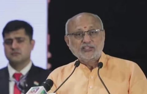 'ഭാവിയിലേക്ക് നയിക്കാൻ ശ്രീനാരായണ ഗുരു മുന്നിൽ നിന്നു, ഒരു ജാതി ഒരു മതം ഒരു ദൈവം മനുഷ്യന് എന്നത് മഹത്തായ മുദ്രാവാക്യം': ശിവഗിരി തീർത്ഥാടന സമ്മേളനം ഉപരാഷ്ട്രപതി ഉദ്ഘാടനം ചെയ്തു | Sivagiri Pilgrimage