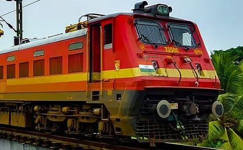 ട്രെയിൻ സമയ ക്രമത്തിൽ നാളെ മുതൽ മാറ്റം: ശബരിയും കേരള എക്സ്‌പ്രസും നേരത്തെ എത്തും | Train