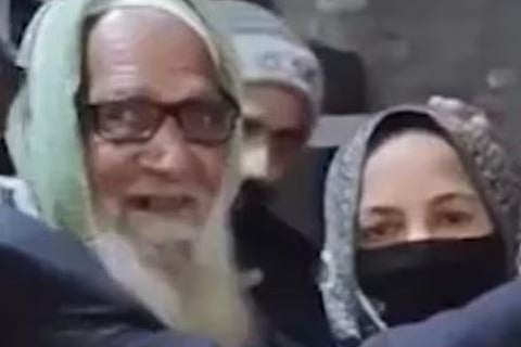 മരിച്ചെന്ന് കരുതി, 28 വർഷങ്ങൾക്ക് ശേഷം ഷരീഫ് വീട്ടിൽ തിരിച്ചെത്തി!: ഖതൗലി ഗ്രാമത്തെ ഞെട്ടിച്ച അത്ഭുത മടക്കം | Man returns home