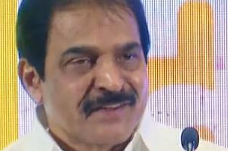 'സ്വയം ആരും സ്ഥാനാർത്ഥിത്വം പ്രഖ്യാപിക്കേണ്ട, 100 സീറ്റിൽ കൂടുതൽ നേടാൻ കഴിയണം, മൂന്നാം പിണറായി ഭരണത്തെ കുറിച്ച് ഇപ്പോൾ ആരും പറയുന്നില്ല, ഇനി പറയാതിരിക്കുകയാണ് നല്ലത്': KC വേണുഗോപാൽ | Congress