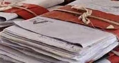 തദ്ദേശ സ്ഥാപനങ്ങളിൽ 122 താൽക്കാലിക ജീവനക്കാരെ സ്ഥിരപ്പെടുത്തി: ലൈബ്രേറിയൻമാരും അധ്യാപകരും പട്ടികയിൽ | Temporary employees