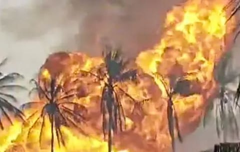 ആന്ധ്രയിൽ ONGC എണ്ണക്കിണറിൽ തീപിടിത്തം തുടരുന്നു: രാജ്യാന്തര വിദഗ്ധരുടെ സഹായം തേടി; 600 പേരെ മാറ്റിപ്പാർപ്പിച്ചു | Fire