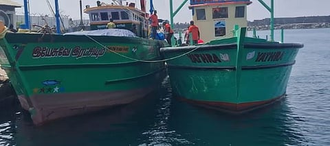 രേഖകളില്ലാതെ കേരള തീരത്ത് മത്സ്യബന്ധനം: 2 തമിഴ്‌നാട് ബോട്ടുകൾ ഫിഷറീസ് സംഘം പിടികൂടി | Fishing