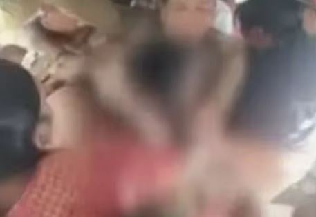 ഹുബ്ബള്ളിയിൽ BJP വനിതാ പ്രവർത്തകയ്ക്ക് നേരെ പോലീസ് അതിക്രമമെന്ന് പരാതി: വസ്ത്രം വലിച്ചു കീറിയതായി ആരോപണം | BJP