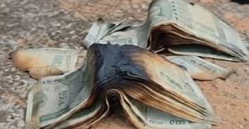 ഈങ്ങാപ്പുഴയിൽ മുൻ പഞ്ചായത്ത് പ്രസിഡൻ്റിൻ്റെ വീടിന് തീപിടിച്ചു: രണ്ടര ലക്ഷം രൂപയും വീട്ടുപകരണങ്ങളും കത്തിനശിച്ചു | Fire