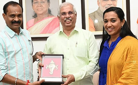 വികസനം ചർച്ച ചെയ്യാൻ ഗവർണർ: തിരുവനന്തപുരം കോർപ്പറേഷനിലെ 100 കൗൺസിലർമാരും നാളെ ലോക്ഭവനിലേക്ക്, പ്രത്യേക യോഗം | Governor