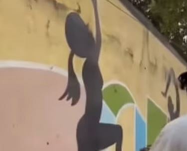 സ്ത്രീകളുടെ ചുവർ ചിത്രങ്ങൾക്ക് നേരെയും അതിക്രമം: ഗ്വാളിയോറിൽ വിവാദം | Violence