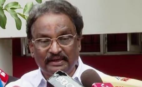 'വക്കീൽ നോട്ടീസ് കിട്ടി, മാപ്പ് പറയാൻ മനസ്സില്ല, കേസും കോടതിയും പുത്തരിയല്ല, മതനിരപേക്ഷതയിൽ നിന്ന് വ്യതിചലിച്ചിട്ടില്ല': AK ബാലൻ | AK Balan