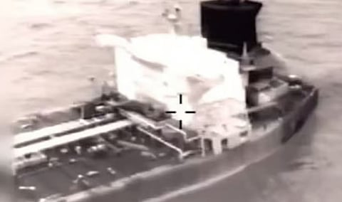 വെനസ്വേലൻ എണ്ണക്കടത്തിന് തിരിച്ചടി: കരീബിയൻ കടലിൽ വീണ്ടും കപ്പൽ പിടിച്ചെടുത്ത് US സൈന്യം -വീഡിയോ | Venezuela